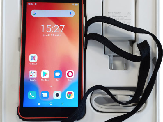 smartphone de contrôle des-pass-sanitaires grande autonomie